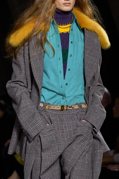 Look 101